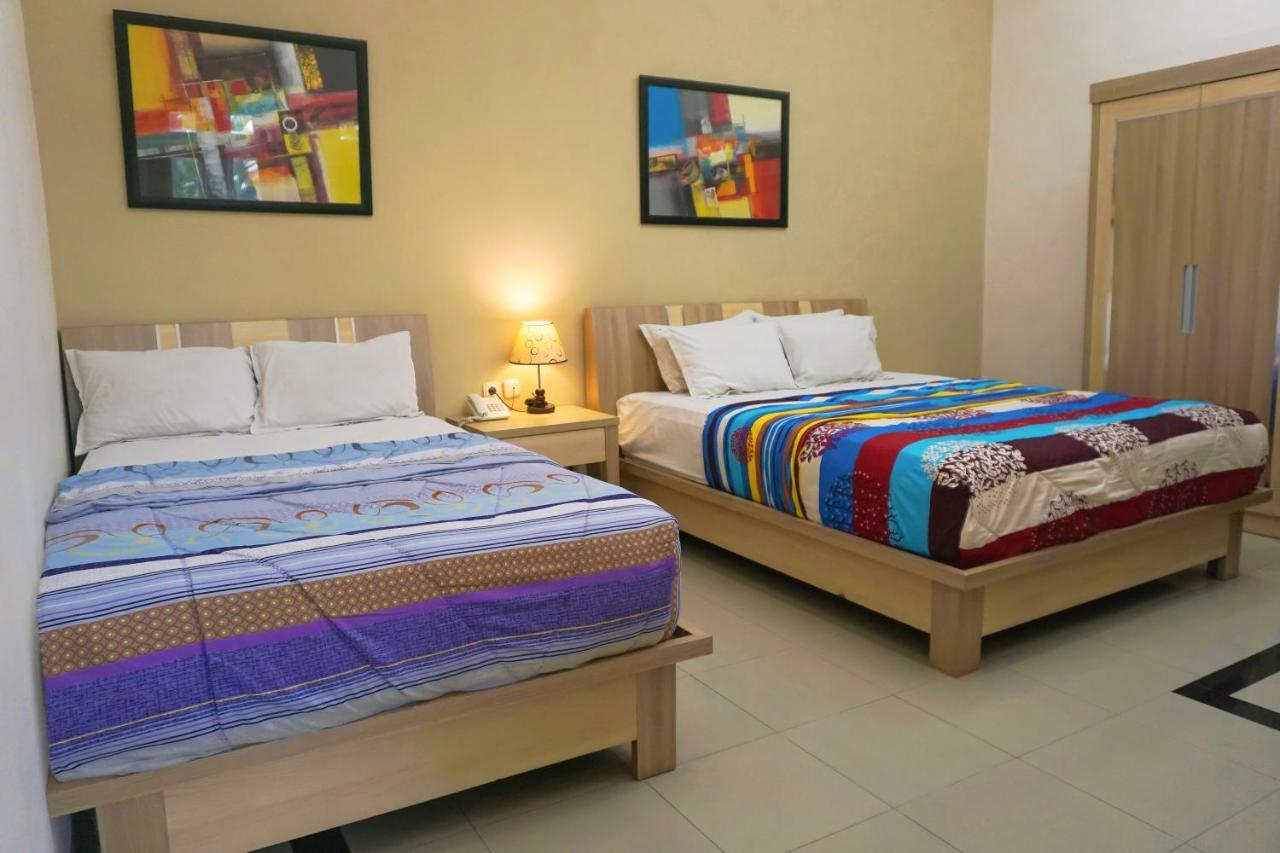 Musdalifah Hotel Sumenep Extérieur photo