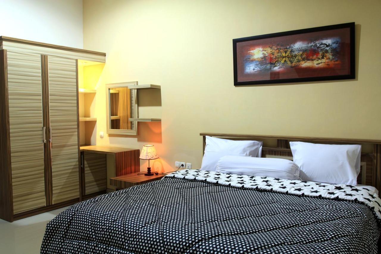 Musdalifah Hotel Sumenep Extérieur photo