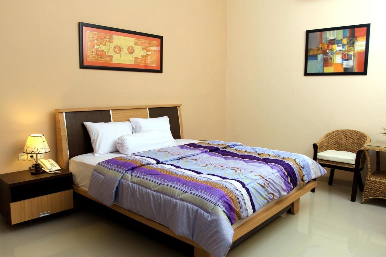 Musdalifah Hotel Sumenep Extérieur photo
